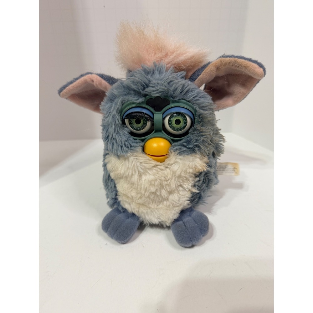Vintage 1998 Tiger Electronics Furby Elephant Blue Grey Pink Hair 70-800 Plush
